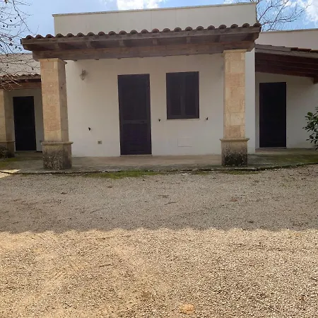 Apartahotel Basalisca *